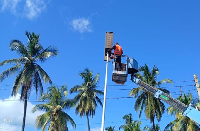 Проект солнечного уличного светильника Anern Tanzania SLZ 100W